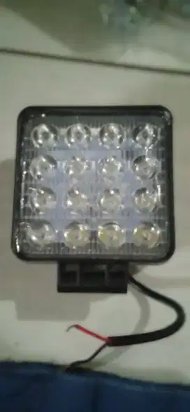Lampu sorot 16 mata merk aeslux