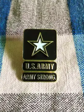 Pin US army antik