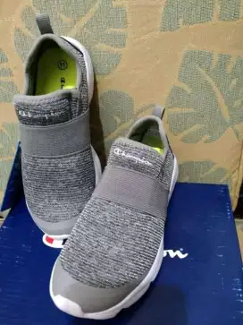 Di Jual Cepat!!! Sepatu anak perempuan no. 28