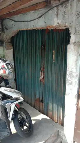 Folding gate Jatiwaringin