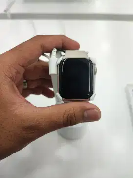 Apple IWatch SE 40 MM Indodana Tanpa DP IBox Cicilan 0%