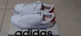 Sepatu Adidas Advantage