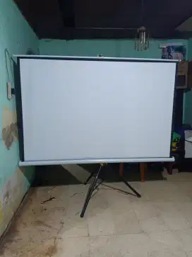 Sewa screen proyektor 80 inch infocus layar lighting gun smoke