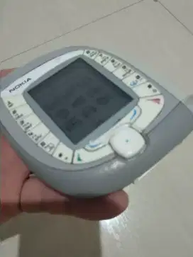 Nokia jadul 7600.