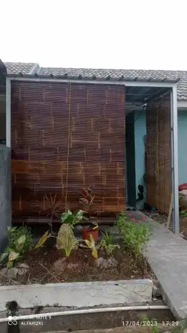 Pengrajin Tirai Kerei Bambu dan kayu jati asli