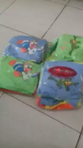 ban berenang dan ban untuk tangan satuan atau borongan