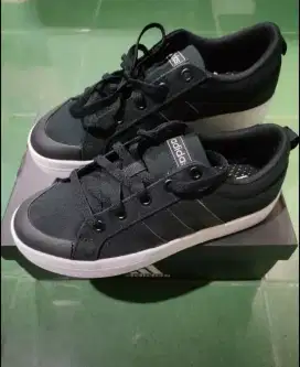 Sepatu Adidas Bravada black