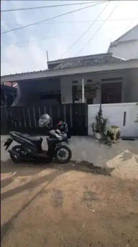 Rumah perum 2 lantai Cigadung Subang