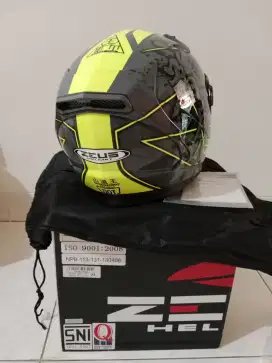 helm zeus ZS-813