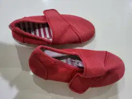 Sepatu anak merk Mothercare