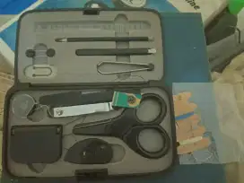 Traveling portable Sewing compact (peralatan jahit portable)