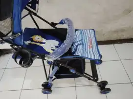 Kereta dorong bayi merk pliko
