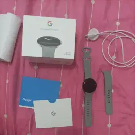 Preloved Google Pixel Smart Watch Fullset