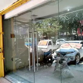 PINTU KACA BEKAS