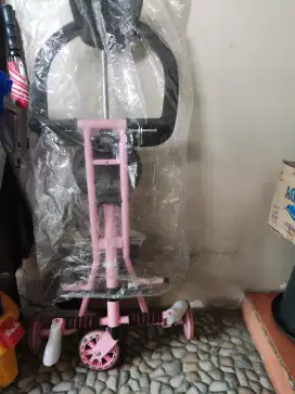 Stroller anak untuk jalan jalan