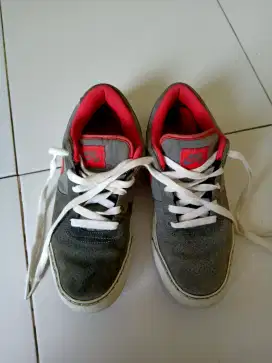 Sepatu Nike SB Suede size 40 bekas