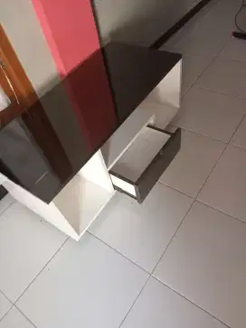 Meja tamu minimalis