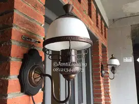 lampu dinding antik