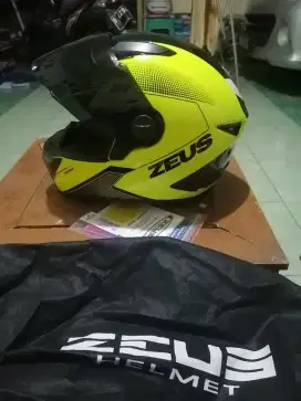 Helm zeus 811 nego