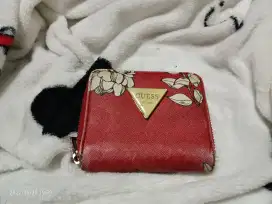 Dompet guess ori