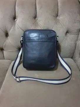 Mulus .authentic tas selempang .sling bag coach