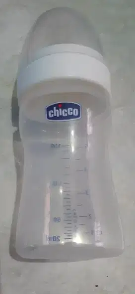 Botol susu chicco