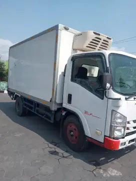 Isuzu Elf NMR 71