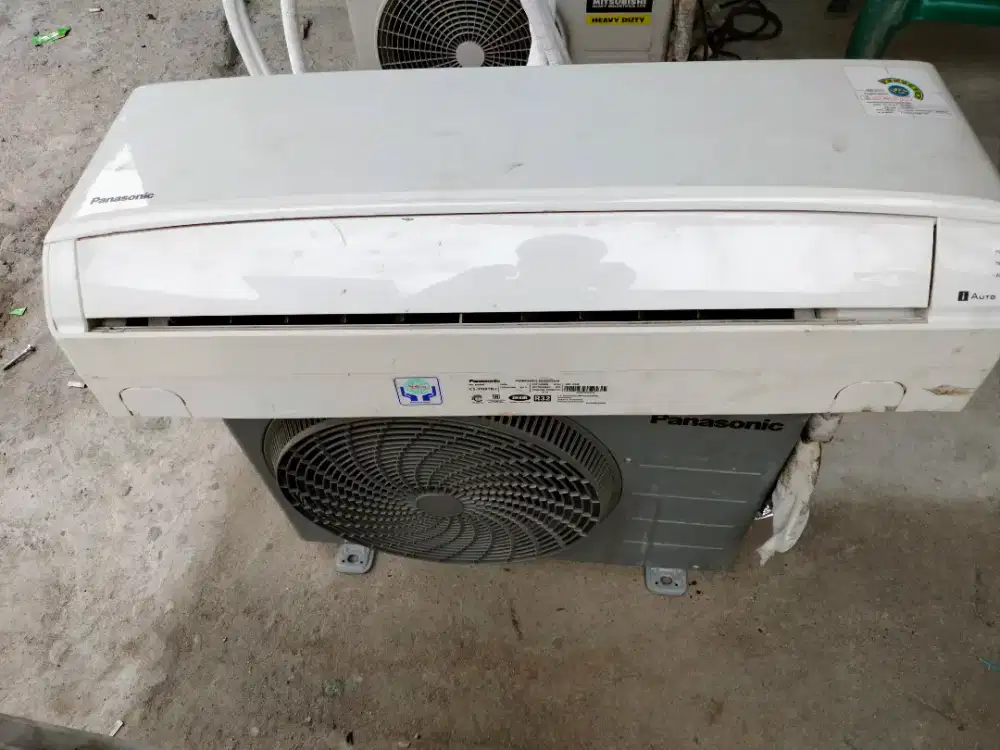 Menerima AC rusak / bekas