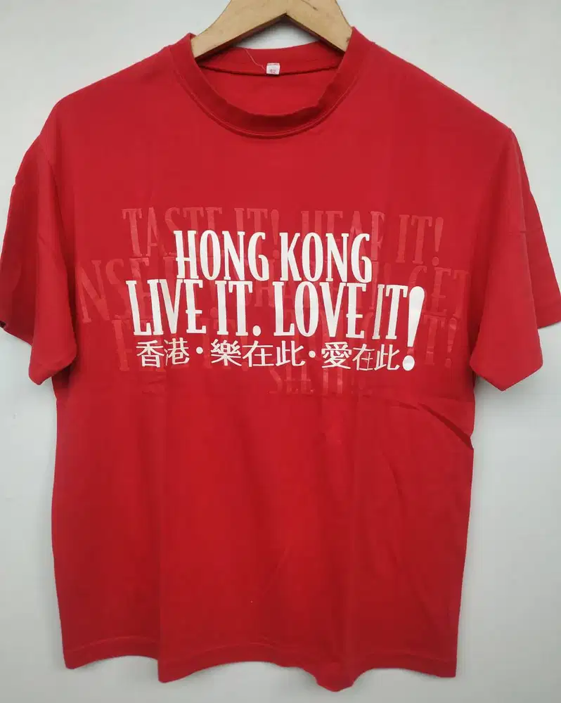 Kaos Hongkong Merah Size M
