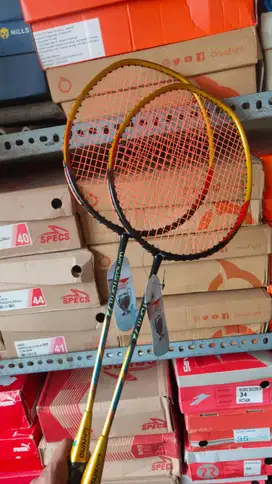 Raket badminton lining8 tarikan kencang 23 lbs