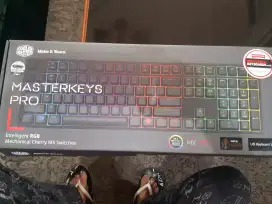 Cooler Master Masterkeys Pro keyboard