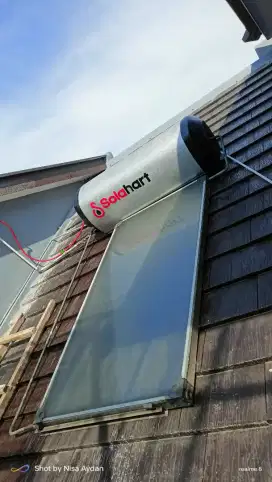 SOLAHART  WATER HEATER 180 L dan 300L