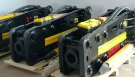 HYDRAULIC BREAKER / MESIN PEMECAH BATU