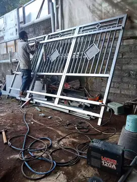Terima pekerjaan pagar minimals , kanopy, ralibg tangga