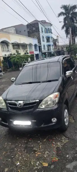 Daihatsu Xenia 2011 Bensin