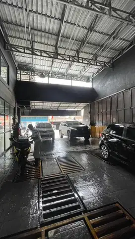 Karyawan Car Wash ( Pencucian Mobil )