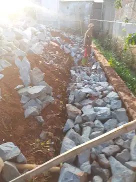 Batu belah kali split makadam sirtu sirdam pasir pasang cor bangka