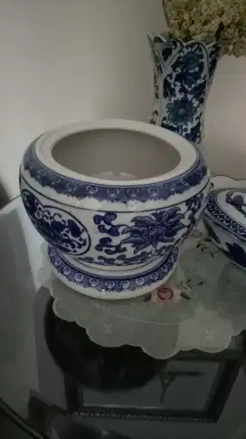 Pot Keramik cantik Biru Putih