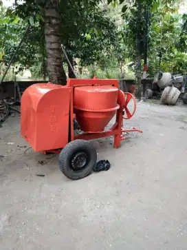 Jual molen cor 50kg ban besi & ban karet siap kerja Ada banyak pilihan