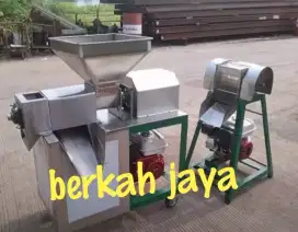 Paket lengkap Mesin Santan Parutan Kelapa