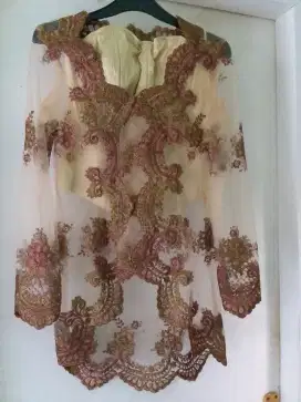 Kebaya ukuran s
