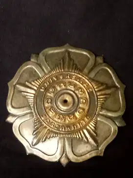 Bross, pin UGM..dim 9,5cm, gantungan kunci