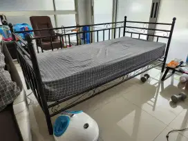 Sofa/ranjang besi