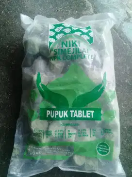 Pupuk Super Green NPK Complete