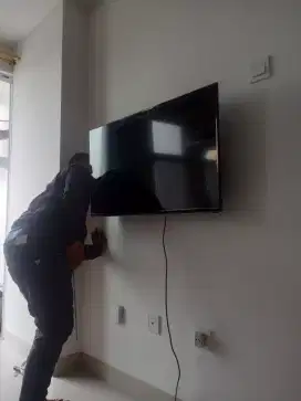 Breket TV LCD /LED+pasang
