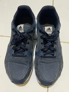 Adidas response run ukuran 44