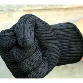 Sarung Tangan  ( perlindungan dari benda tajam )