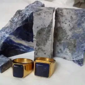 Batu lapis Lazuli kotak