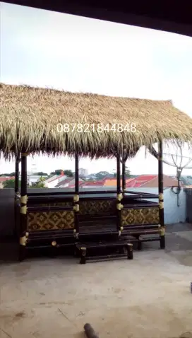 Saung bambu hitam Gasebo bambu atap Alang Alang