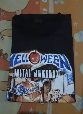 Kaos hitam helloween